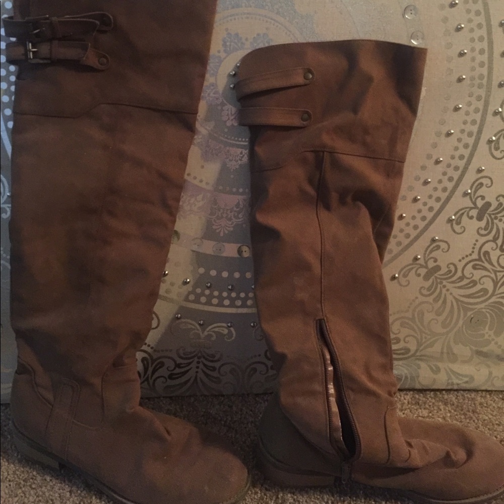 Over the knee cognac boot (size 11)